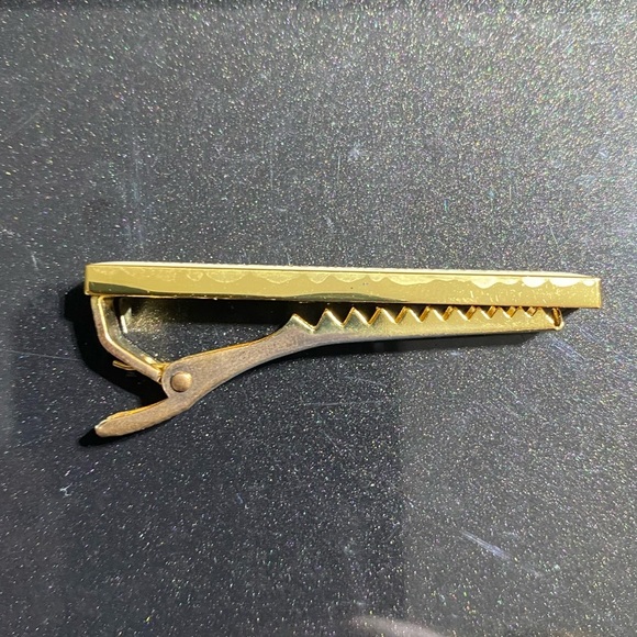 Easy Tiger tie clip “not just another pretty face” - Picture 3 of 6